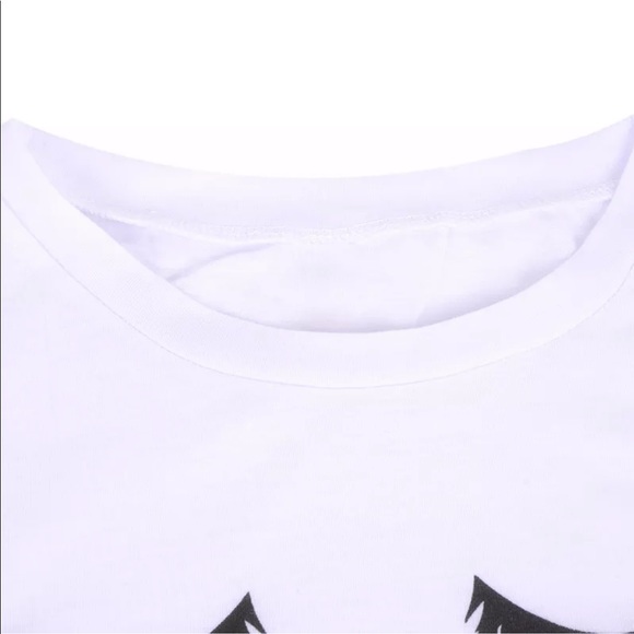 NEW Lovely Lashes and Lips graphic Tee Shirt 🎄🎄🎄🎄🎄. Perfect stocking stuffer - Picture 4 of 5